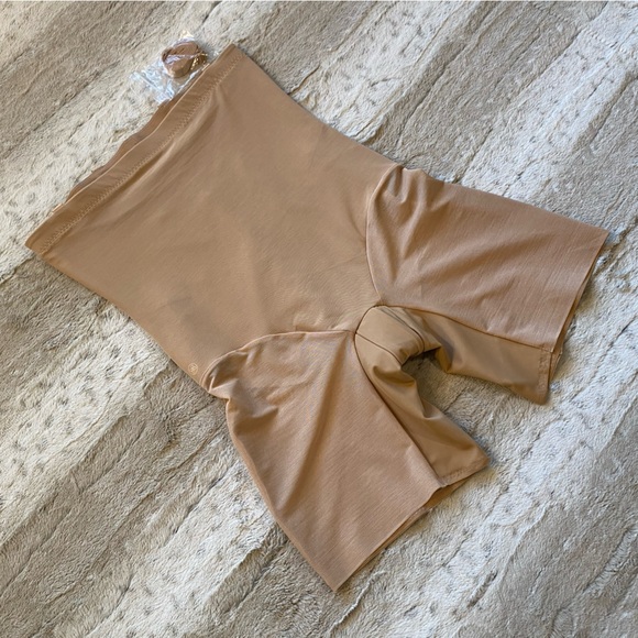 NWOT💕HoneyloveSuperPower Short Size XL - Picture 6 of 12